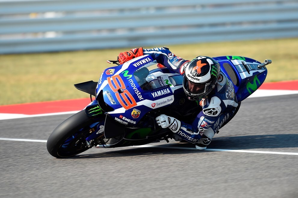 MotoGP Misano, Lorenzo torna alieno: pole record davanti a Rossi