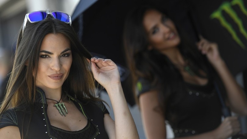 MotoGP, le paddock girl più belle di Aragon