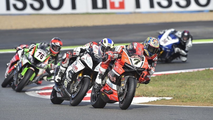 Superbike Francia, le immagini di gara 1