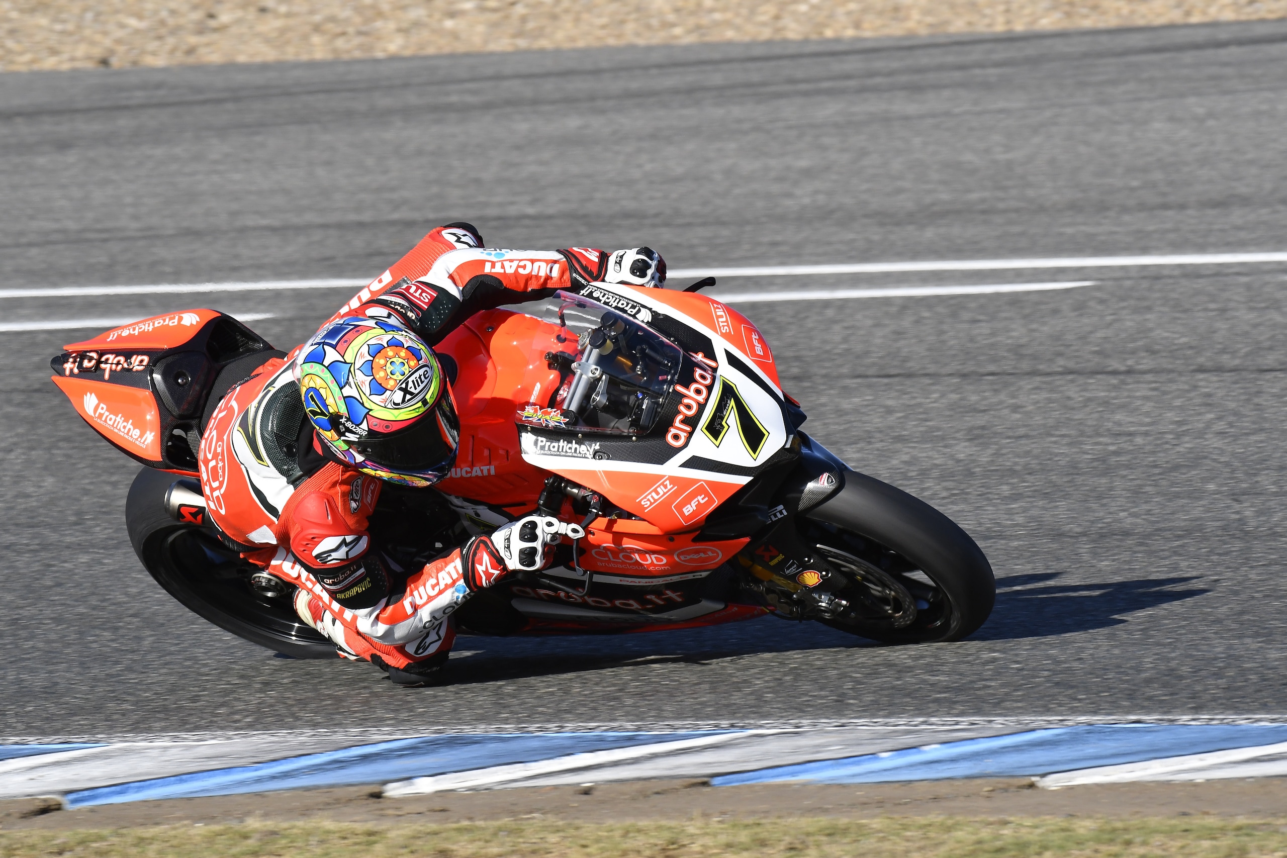 SBK Jerez, gara 1: Davies rovina la festa a Sykes