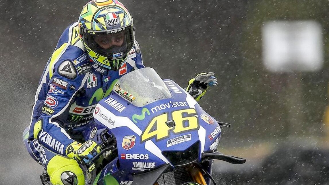 MotoGP Phillip Island, Rossi: "Aspettiamo domani"