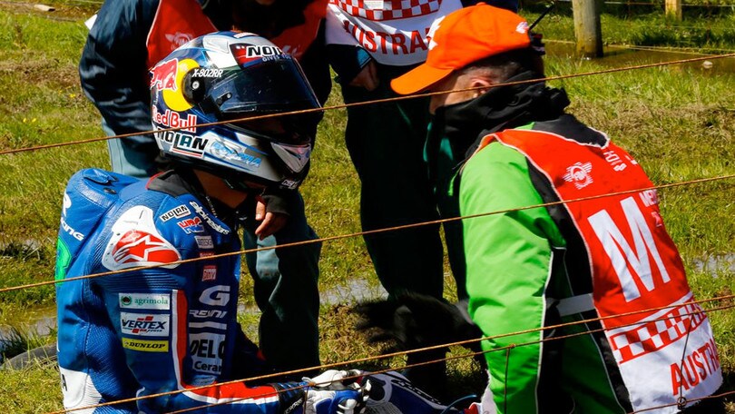 Moto3, Phillip Island: Vertebra fratturata per Bastianini