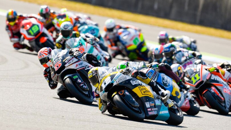 Moto2, Sepang: tutti contro Zarco