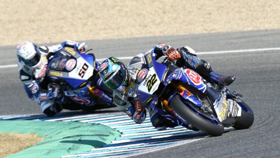 SBK: Lowes e Guintoli all'attacco di Losail