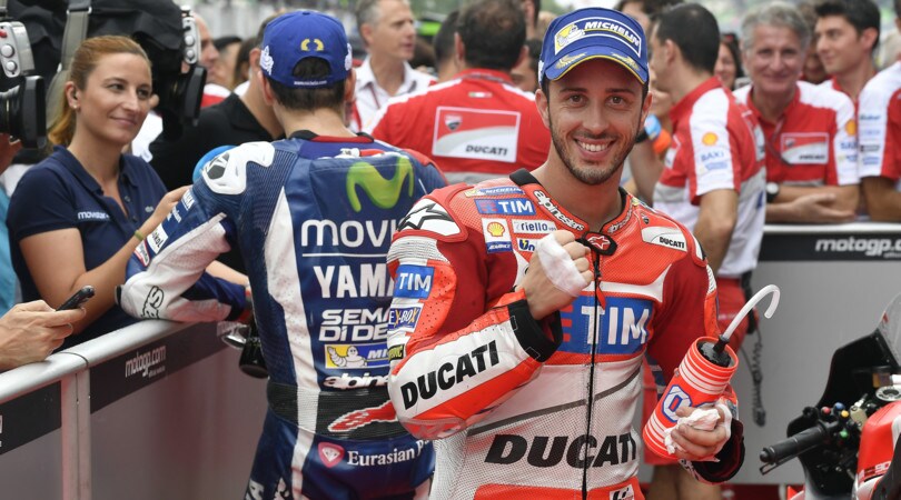 MOTORSPORT - MotoGp, Sepang un anno dopo: stretta di mano Rossi
