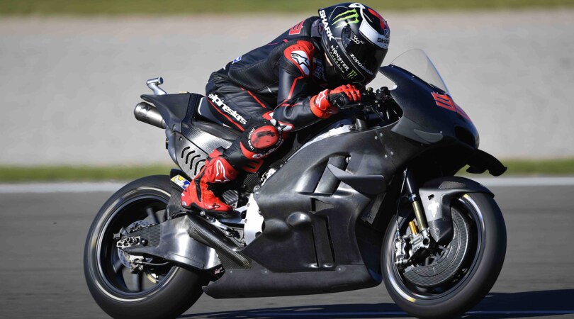 Lorenzo sulla Ducati: le foto dei test di Valencia