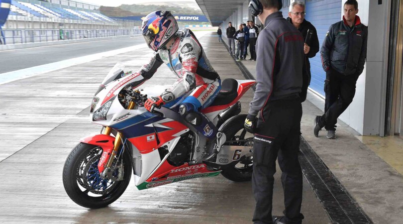 SBK, test Jerez: la pioggia rallenta il lavoro in pista