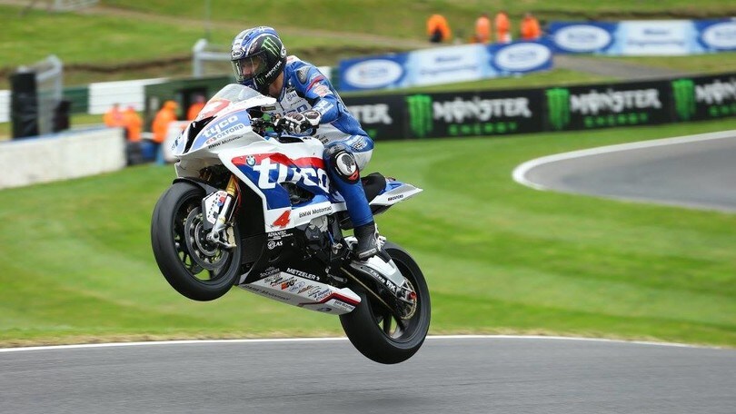 British SBK: rubate le moto al team Tyco