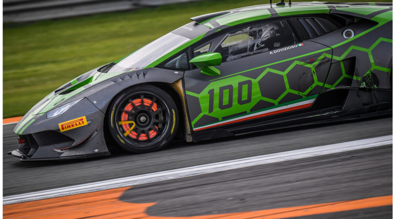 Dovizioso show con Lamborghini - FOTO