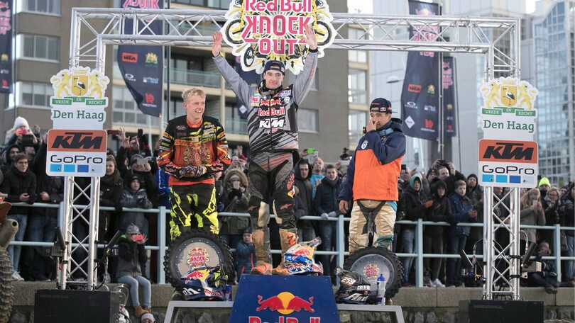 Jeffrey Herlings batte 1000 rivali sulla sabbia!