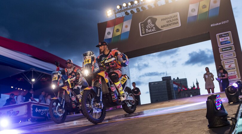 Dakar: la partenza delle moto