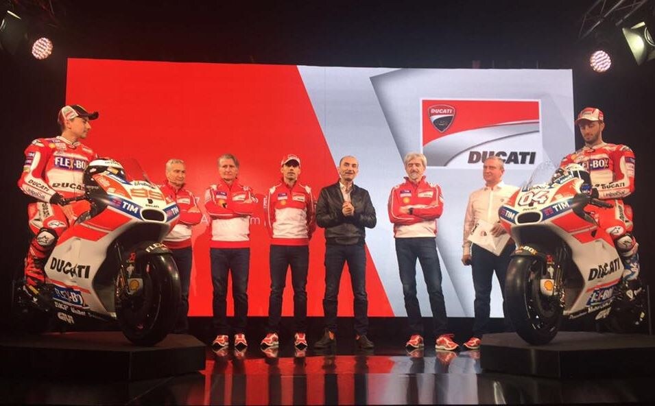 MotoGP, Lorenzo conquistato dalla famiglia Ducati e dalla nuova Desmo