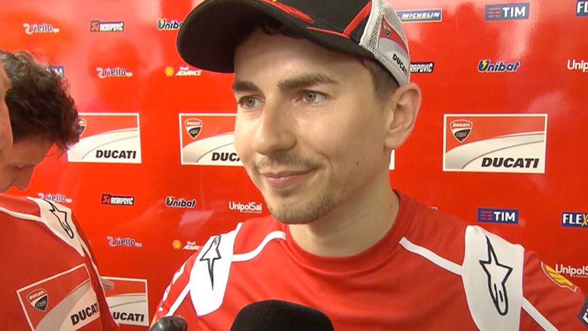 Test Sepang, Lorenzo: "E' questione di ore in pista..."