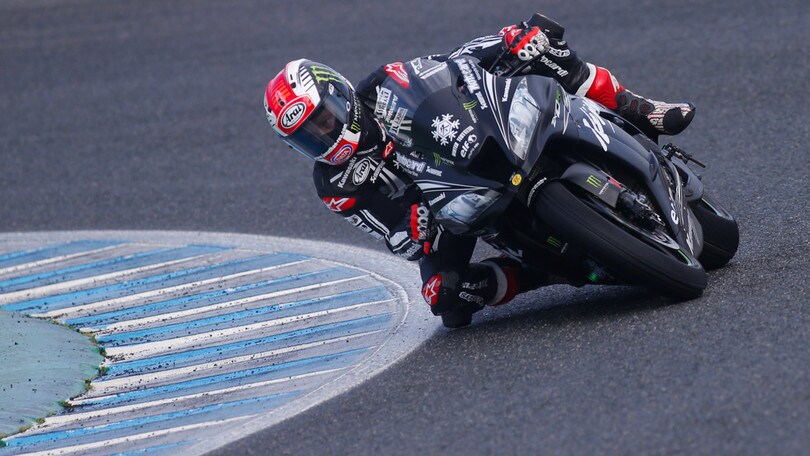 SBK, test Jerez: Rea “balla” sotto la pioggia
