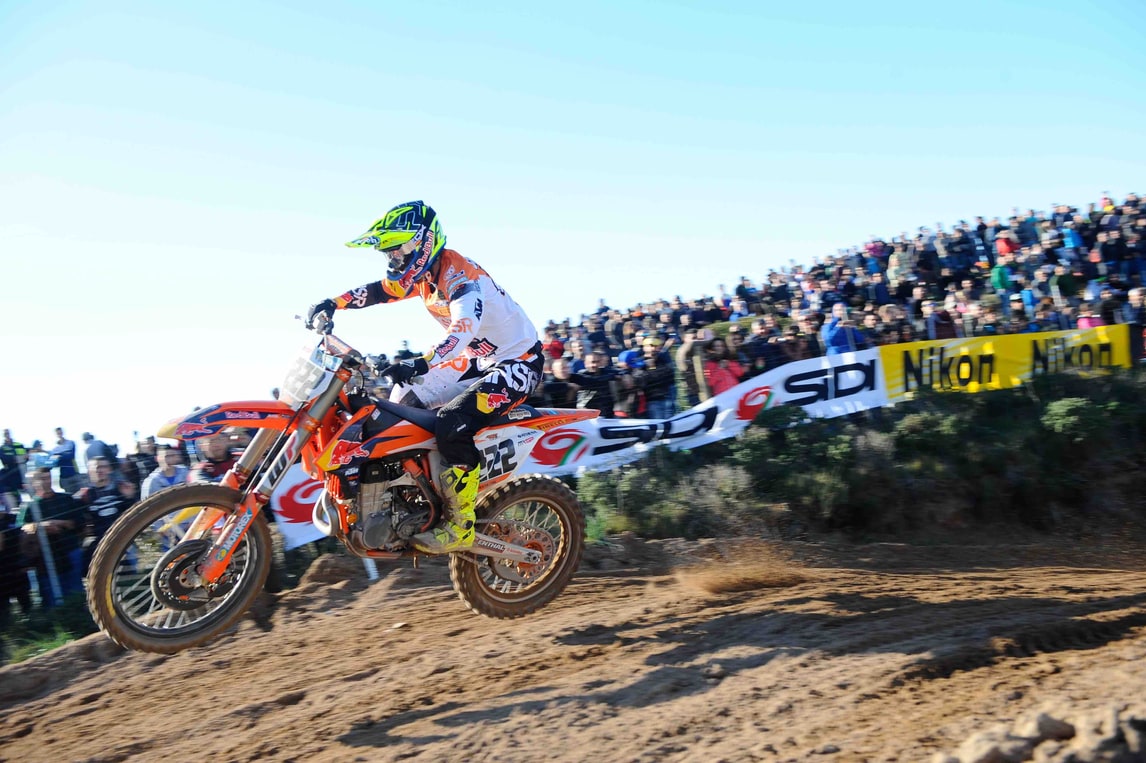 Motocross: a Malagrotta è Cairoli contro tutti