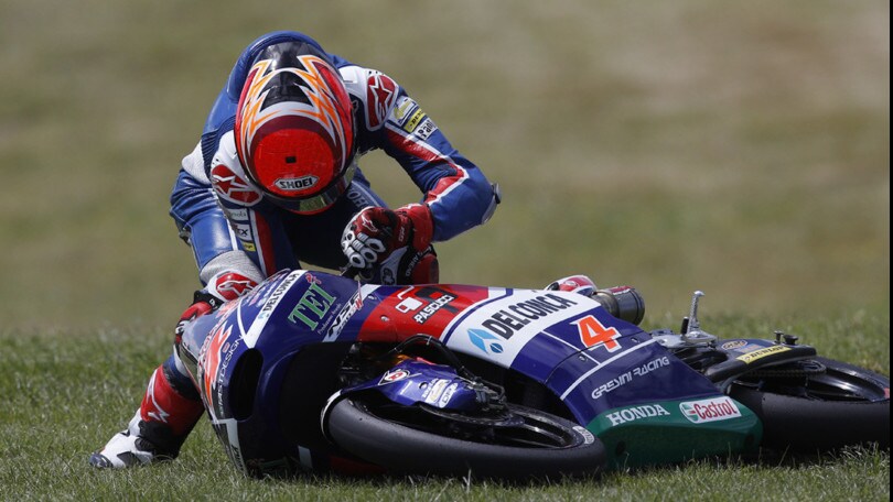 Moto3: clavicola fratturata per Di Giannantonio