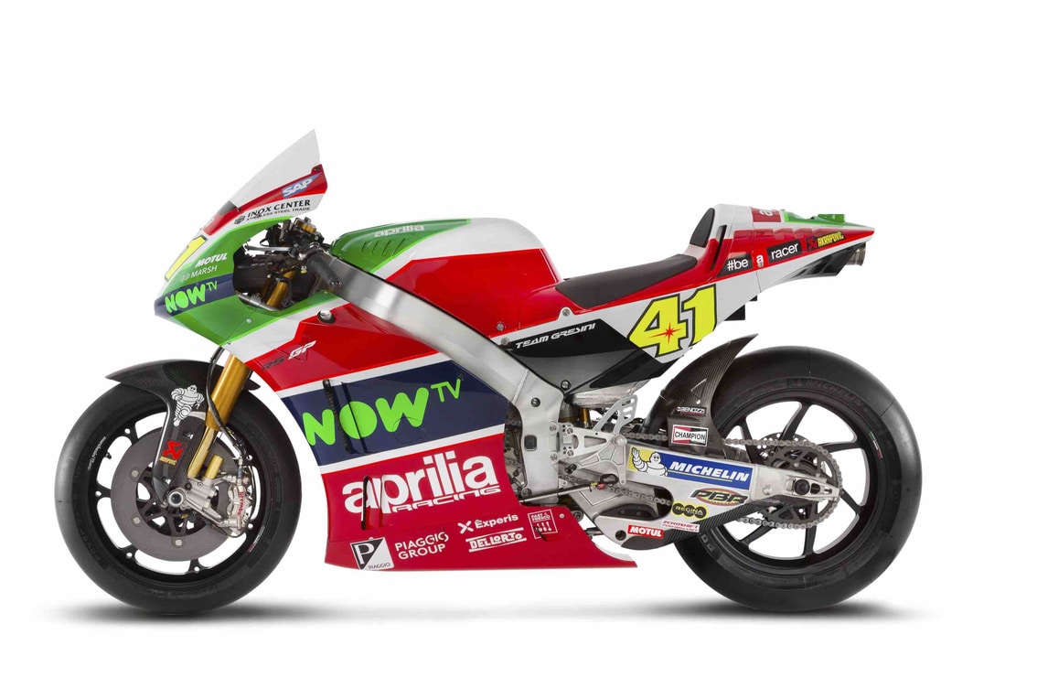 Aprilia MotoGP 2017: livrea tricolore per Espargaro e Lowes