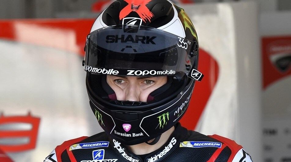 Lorenzo "Non era facile avere lo stesso trattamento di Rossi"