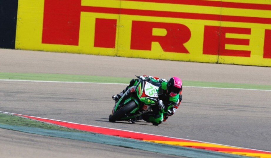 Supersport 300, la prima pole è di Derque