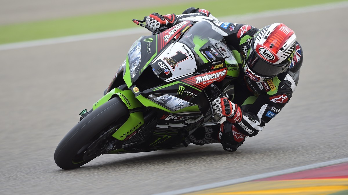 SBK Aragon gara 1, Davies cade e dà la vittoria a Rea