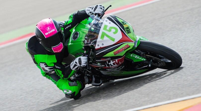 Supersport 300 Aragon, Deroue porta a casa la vittoria