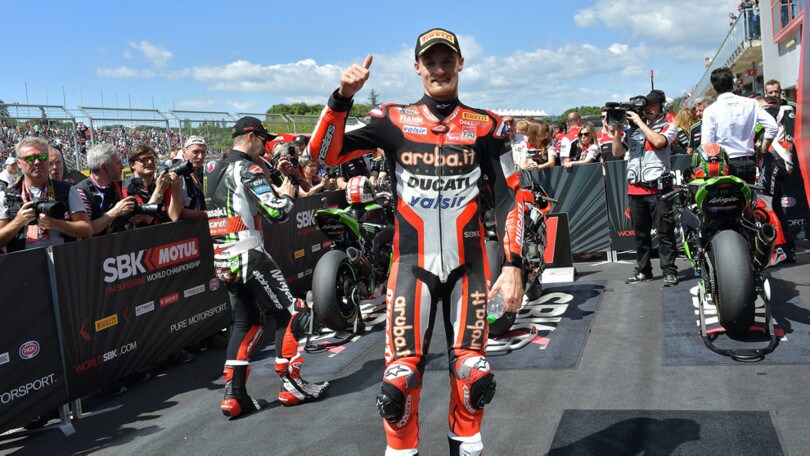 SBK Imola, Superpole: Davies beffa Sykes