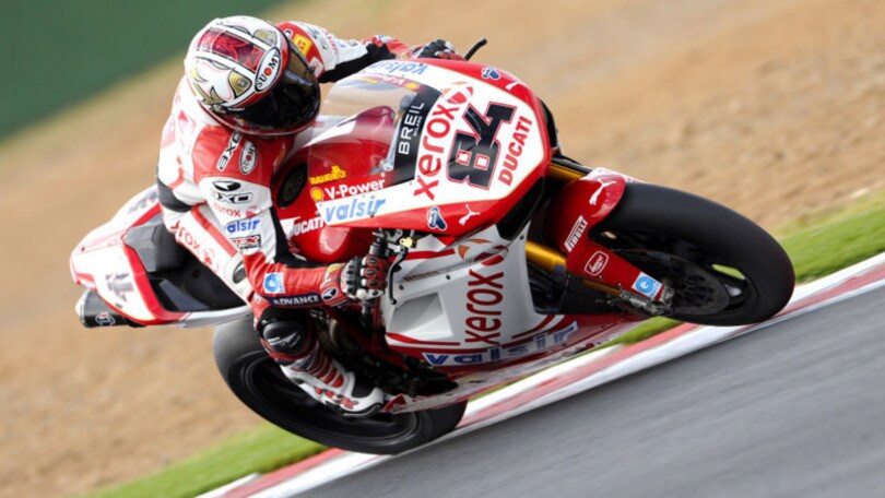 Asta per Amatrice: a Vallelunga i cimeli dei piloti