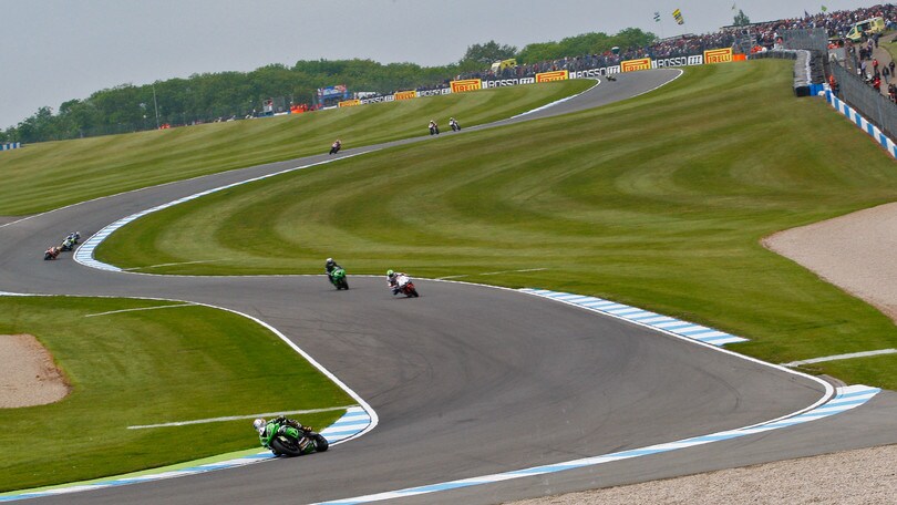 SSP Donington, FP1: Sofuoglu già in fuga