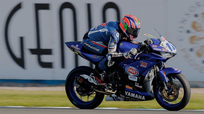 Supersport 300, Donington: la zampata di Coppola