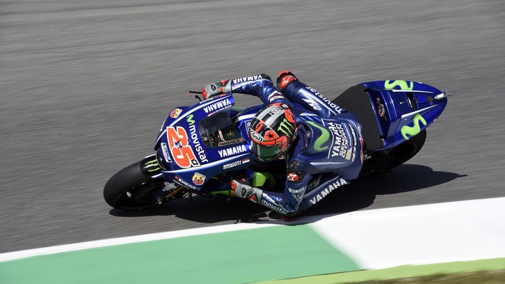 MotoGP Mugello: Viñales in pole ma Rossi c'è