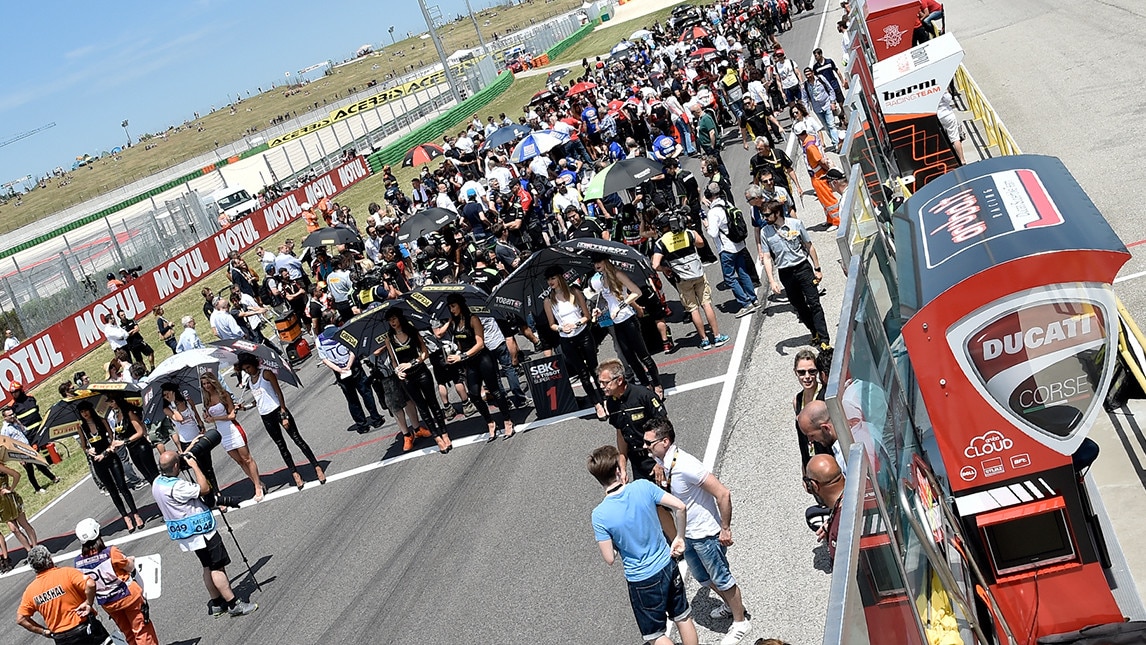 MotoGP, Rins: "Non è facile riprendere il ritmo"