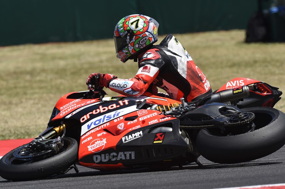SBK Misano: frattura di una vertebra per Davies