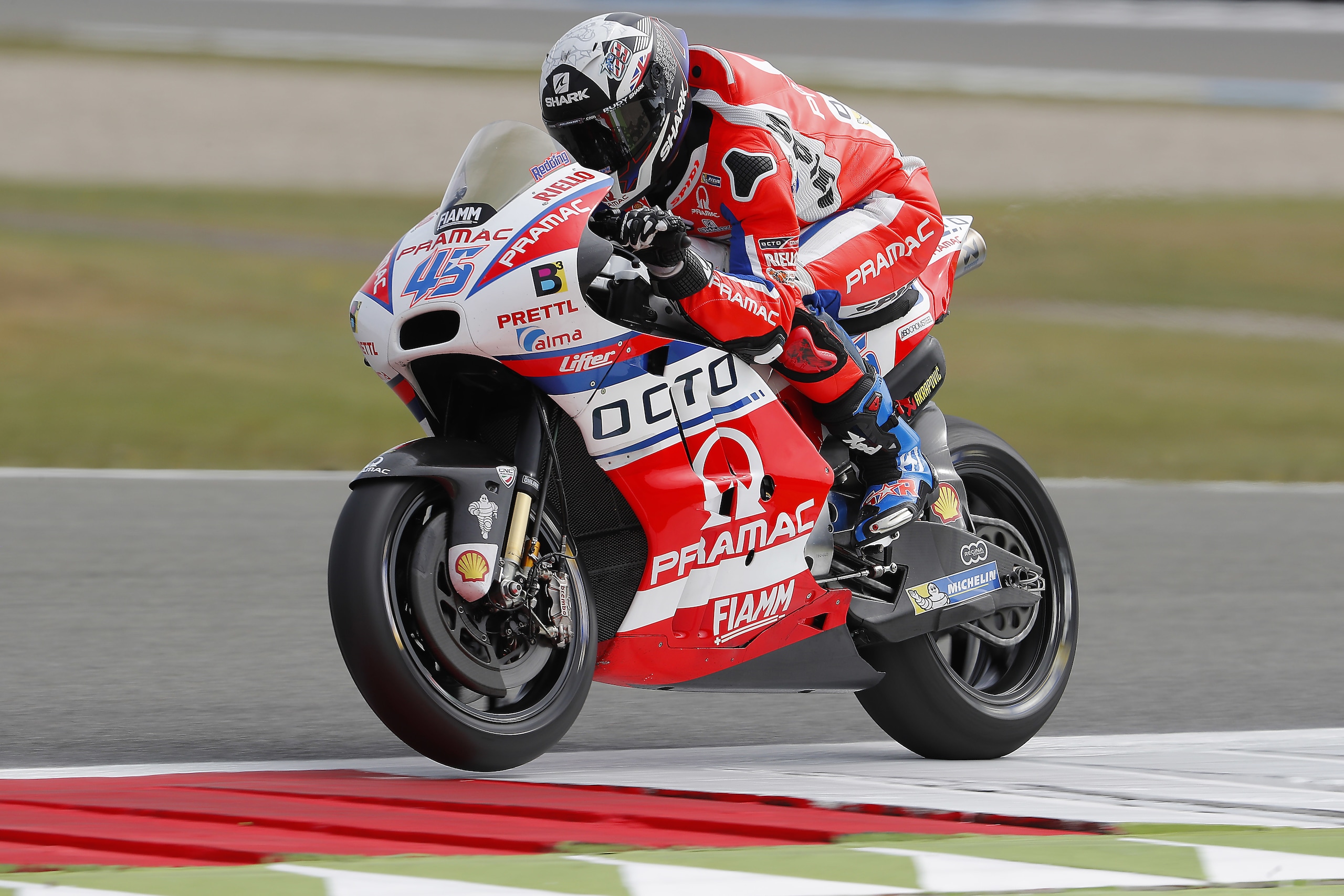 MotoGP Assen, FP3: Redding vola sulle acque