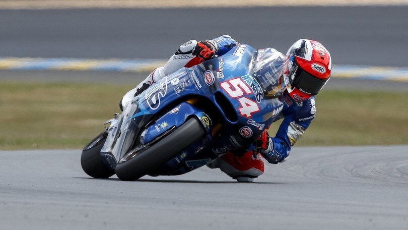 Moto2 Silverstone, Pasini centra la pole position