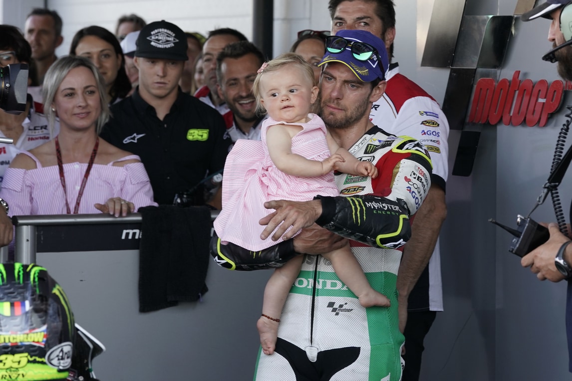 Crutchlow si taglia un dito a pochi giorni da Misano