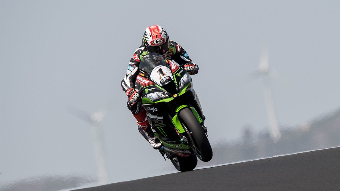 SBK: Portimao si apre sotto il segno di Rea