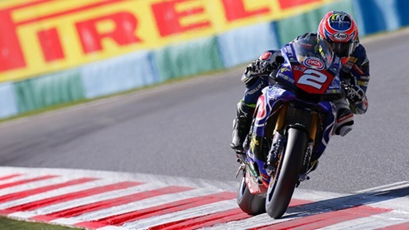 STK 1000 Magny Cours, la pole position è di Tamburini