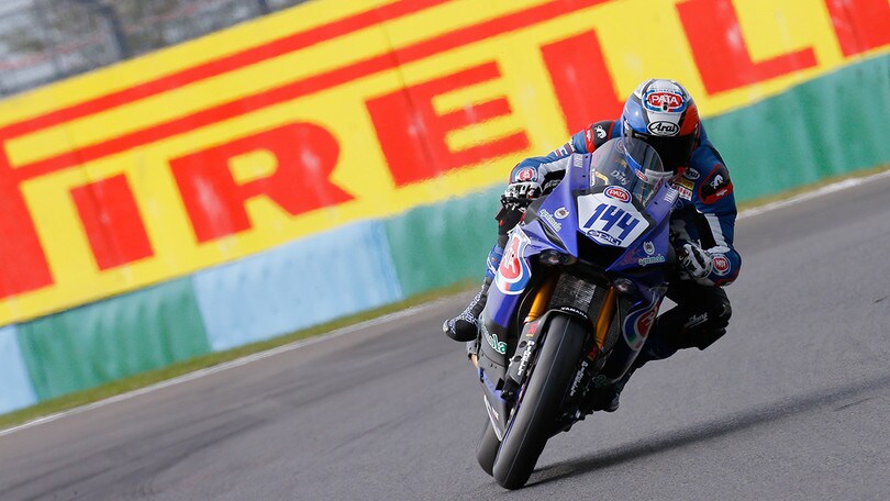Supersport: Mahias leader del venerdì a Magny Cours
