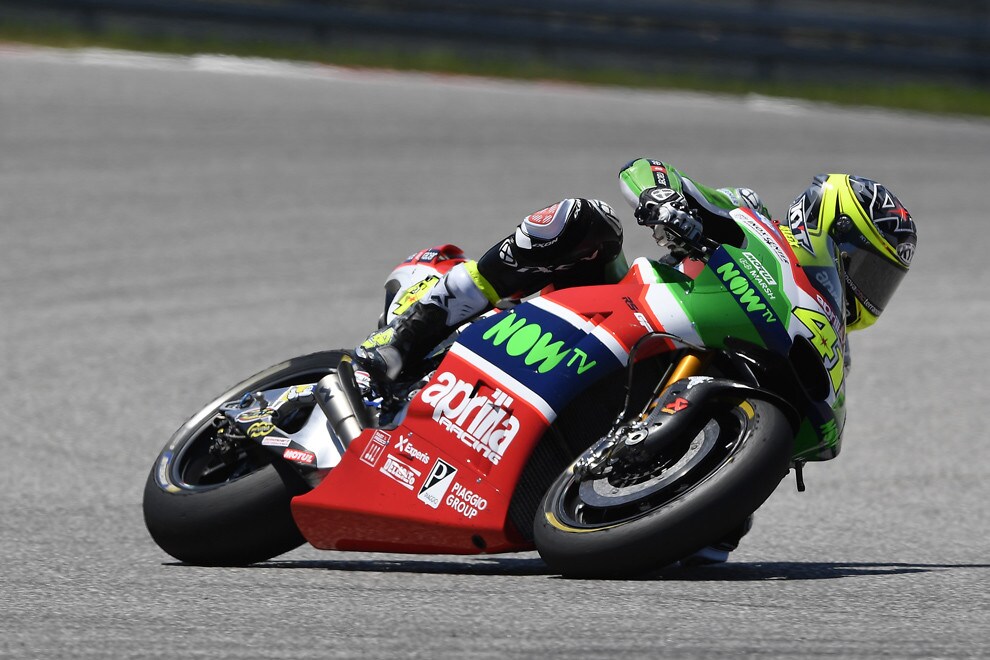 Aleix Espargarò correrà a Valencia: “Aprilia quanto mi sei mancata!”