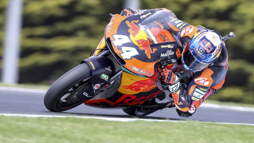 Moto2 day 1: Oliveira detta legge a Valencia