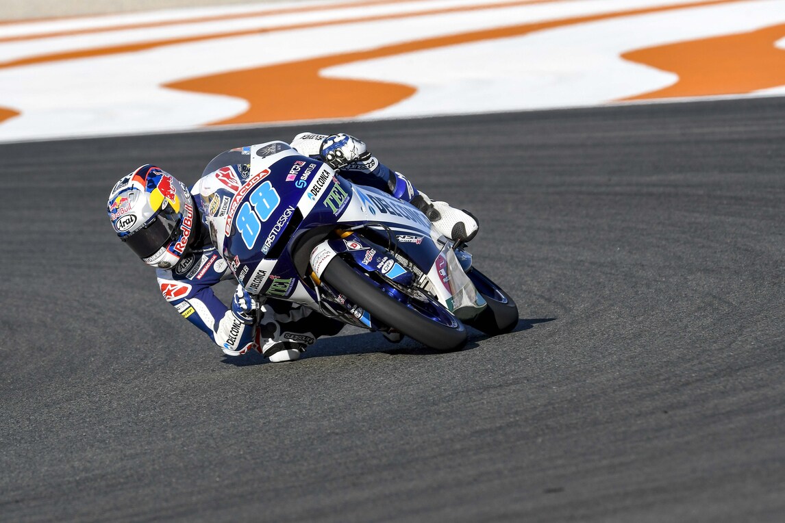Valencia, qualifiche Moto3: Martin imprendibile
