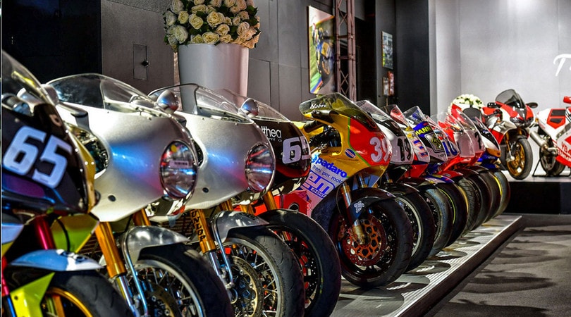 Moto dei Miti: Bevilacqua "apre" la collezione con Checa e Lucchinelli