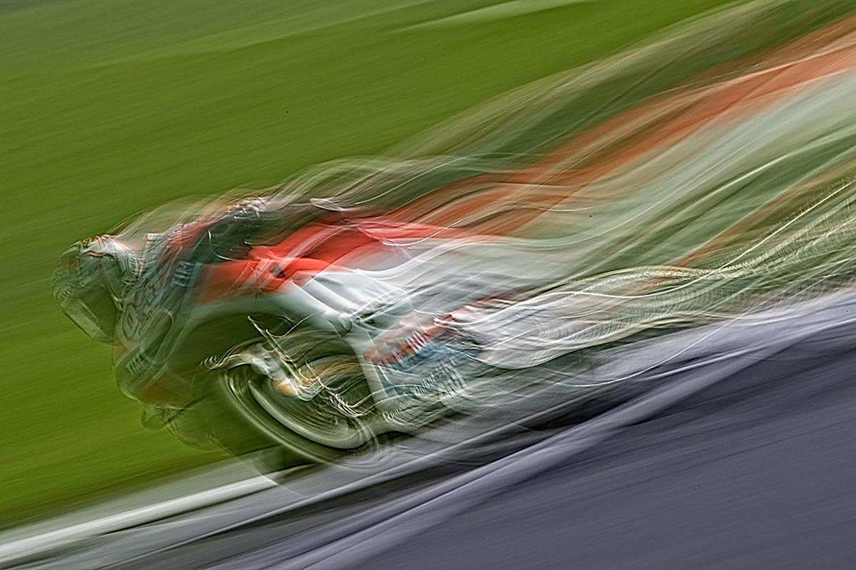 Le foto di Mirco Lazzari in mostra a Bologna