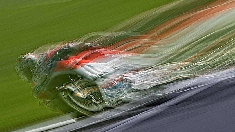 Le foto di Mirco Lazzari in mostra a Bologna