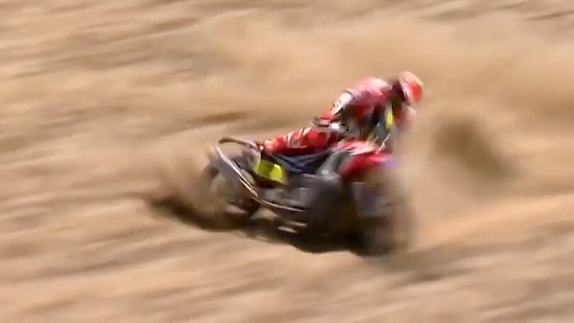 Crash da paura e i segreti della "navigazione" in fuoristrada - VIDEO