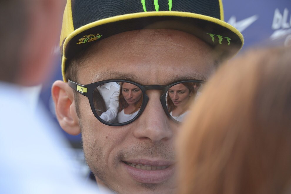 Rossi ancora una volta nei guai: ex-custodi gli fanno causa