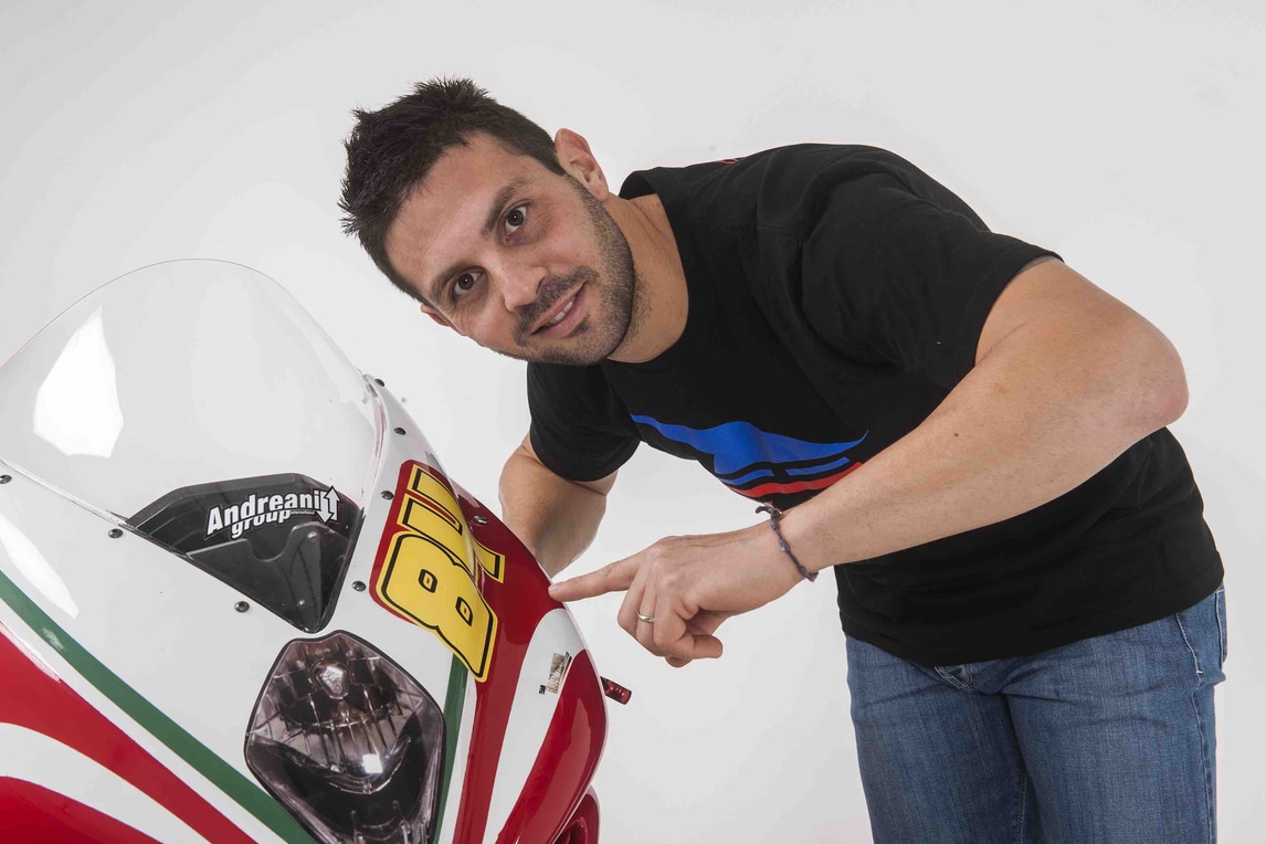 Michel Fabrizio con la MV Agusta del Team Ellan Vannin - FOTO