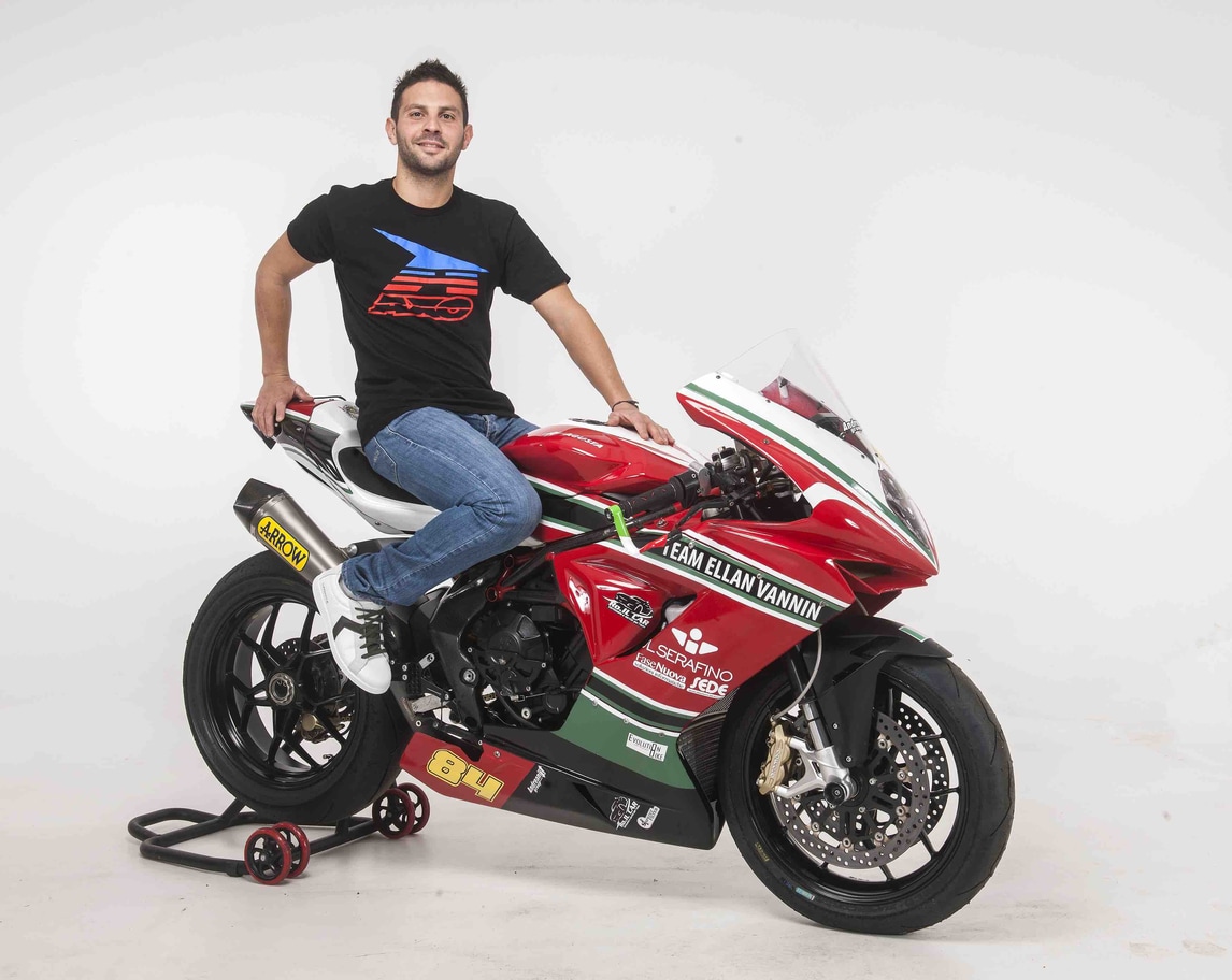 Michel Fabrizio con la MV Agusta del Team Ellan Vannin - FOTO