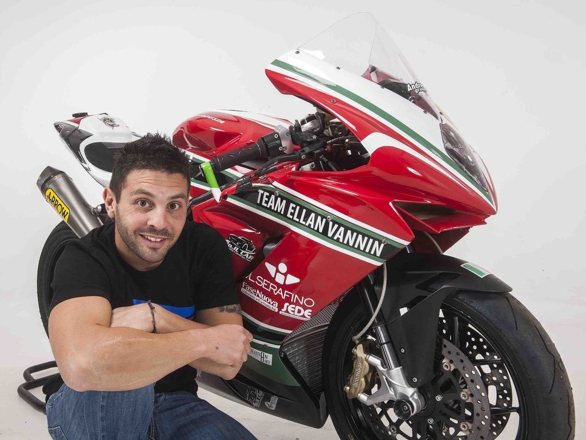 Michel Fabrizio con la MV Agusta del Team Ellan Vannin - FOTO