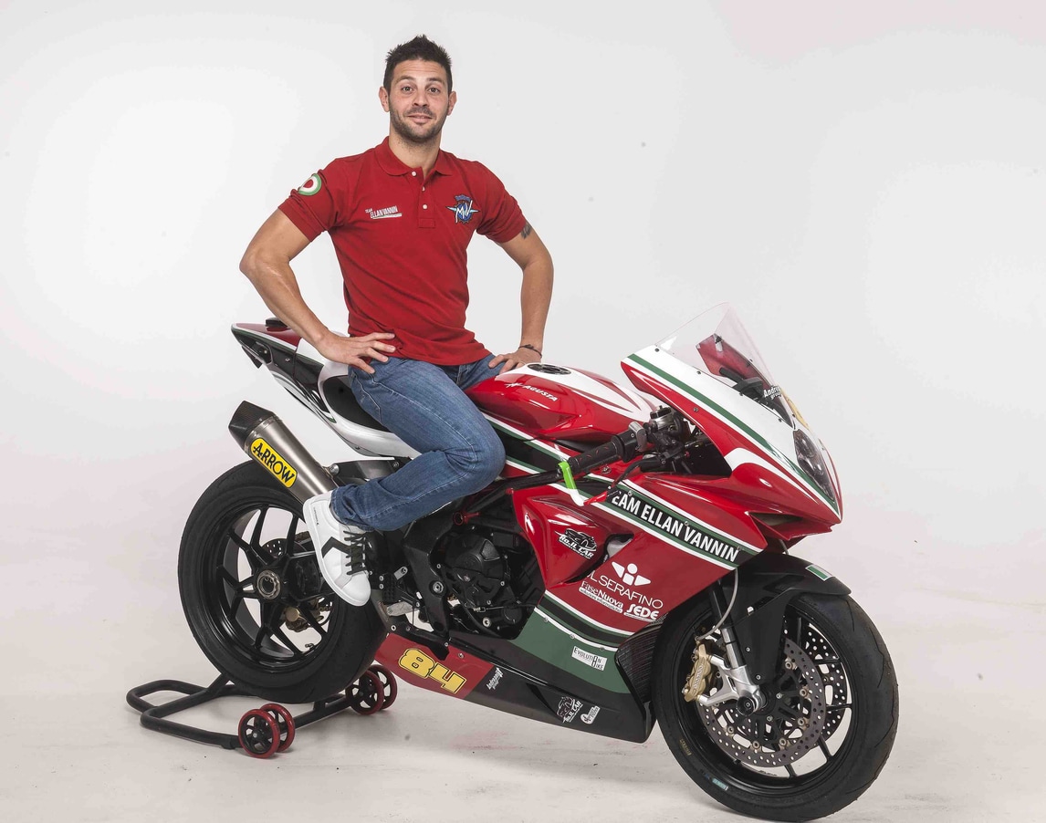 Michel Fabrizio con la MV Agusta del Team Ellan Vannin - FOTO